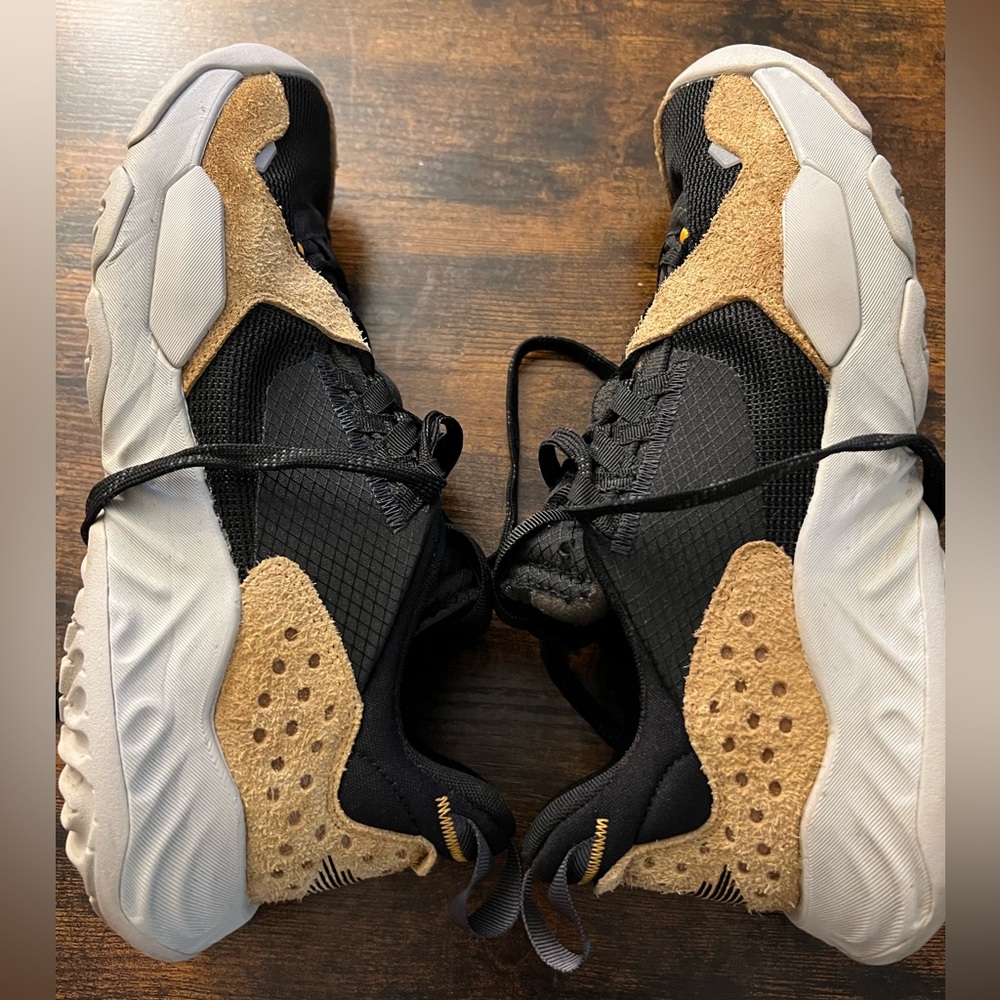 Size 10.5 - Men’s - Jordan Delta - SP Black Flax - Black - Tan - Slip Resistant